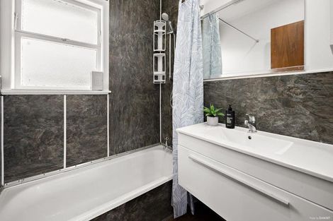 Photo of property in 2/129 Wallace Road, Papatoetoe, Auckland, 2025