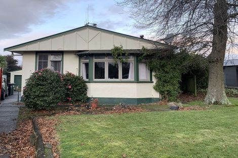 Photo of property in 116 Ruamahanga Crescent, Terrace End, Palmerston North, 4410