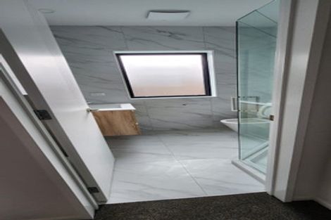 Photo of property in 213b Murphys Road, Flat Bush, Auckland, 2019