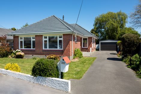 Photo of property in 11 Dundee Place, Spreydon, Christchurch, 8024