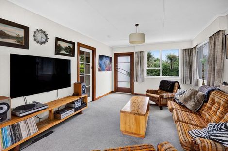 Photo of property in 70 Ihaia Road, Opunake, 4616