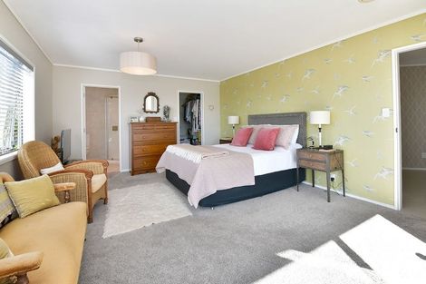 Photo of property in 119 Waldorf Crescent, Orewa, 0931