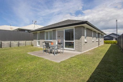 Photo of property in 20 Pioneer Crescent, Omokoroa, 3114