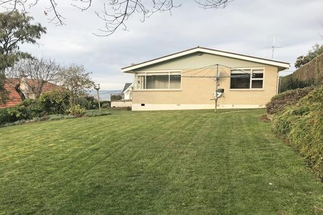Photo of property in 16 Ure Street, South Hill, Oamaru, 9400