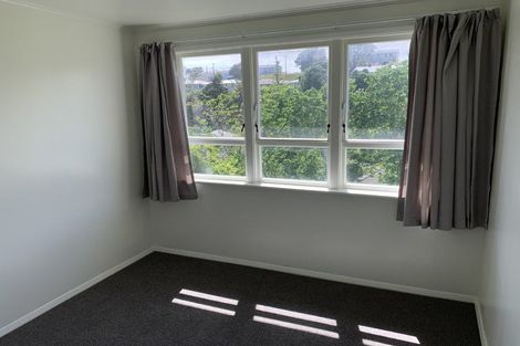 Photo of property in 148-152 Champion Street, Cannons Creek, Porirua, 5024