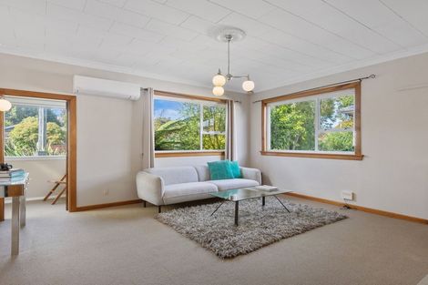 Photo of property in 75 Corson Avenue, Beckenham, Christchurch, 8023