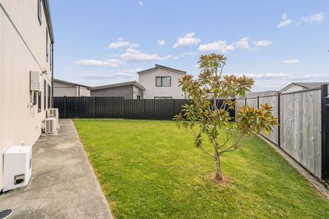 Photo of property in 52 Mawai Hakona Drive, Wallaceville, Upper Hutt, 5018