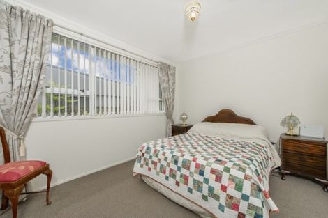 Photo of property in 110 Clovelly Road, Bucklands Beach, Auckland, 2012