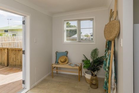 Photo of property in 16 Roosevelt Street, Levin, 5510