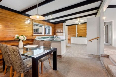 Photo of property in 5 Cholmondeley Lane, Governors Bay, Lyttelton, 8971