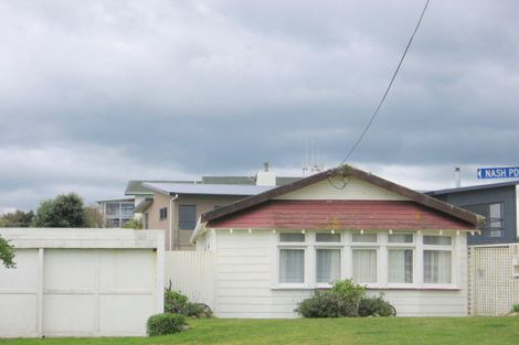 Photo of property in 1 Nash Parade, Foxton Beach, Foxton, 4815