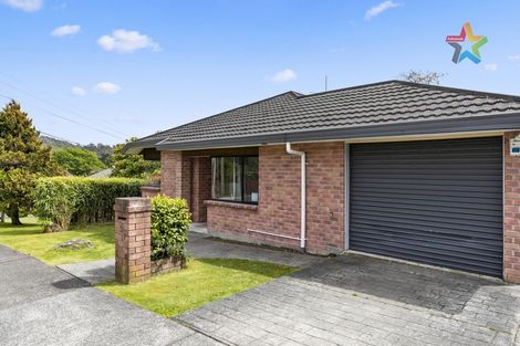 Photo of property in 1/33 Manuka Street, Stokes Valley, Lower Hutt, 5019