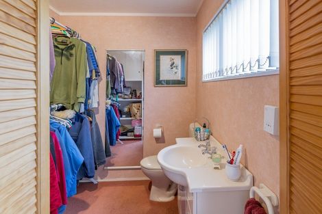 Photo of property in 16 Regal Street, Levin, 5510