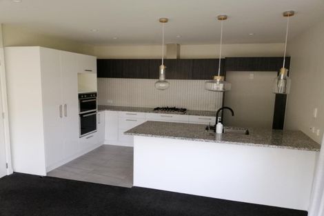 Photo of property in 1/10 Victoria Street, Ebdentown, Upper Hutt, 5018