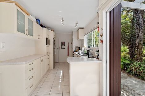 Photo of property in 94 Stapleford Crescent, Browns Bay, Auckland, 0630