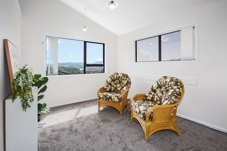 Photo of property in 54 Exploration Way, Whitby, Porirua, 5024