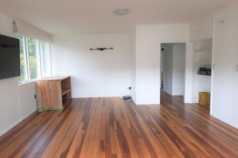 Photo of property in 142 The Ridgeway, Mornington, Wellington, 6021