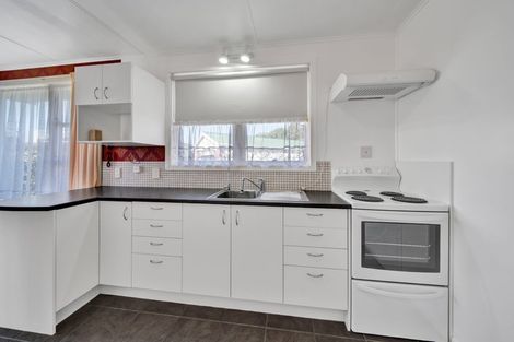 Photo of property in 39 Gloucester Street, Patea, 4520