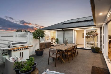 Photo of property in 9 Cam Mill Place, Rangiora, 7400