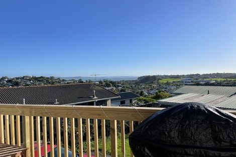 Photo of property in 25 Rishworth Avenue, Stanmore Bay, Whangaparaoa, 0932