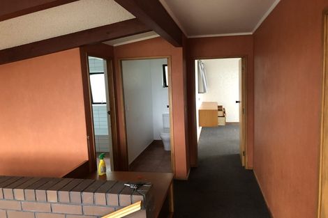 Photo of property in 29 Truby King Street, Merrilands, New Plymouth, 4312