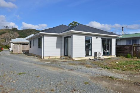 Photo of property in 38 Seddon Street, Wallaceville, Upper Hutt, 5018