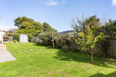 Photo of property in 3 Bell Street, Tawa, Wellington, 5028