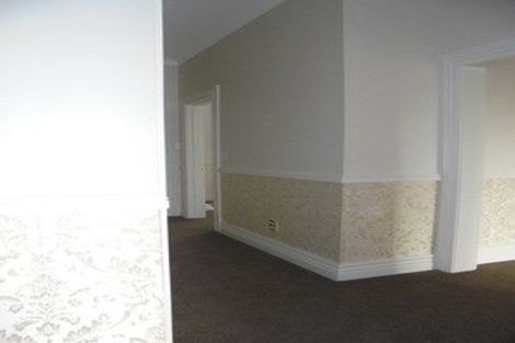 Photo of property in 127 Tasman Street, Mount Cook, Wellington, 6021