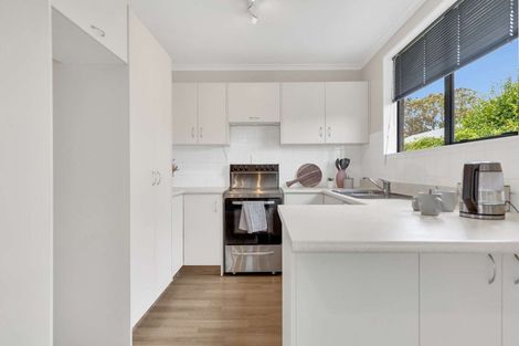 Photo of property in 38 Diomede Glade, Flagstaff, Hamilton, 3210