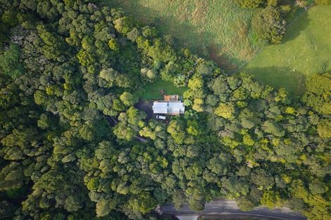 Photo of property in 102 Taylor Road, Waimauku, 0882