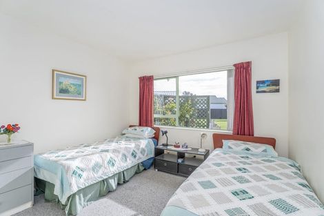 Photo of property in 16 Meadow Drive, Whitianga, 3510