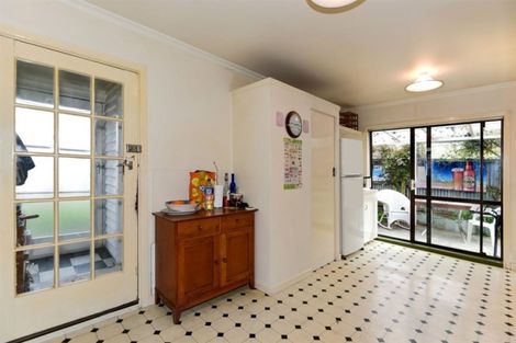 Photo of property in 81 Beresford Street, New Brighton, Christchurch, 8061