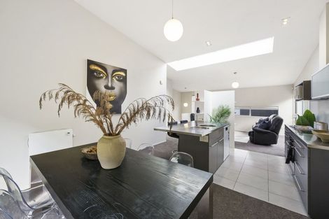 Photo of property in 7/2 Onslow Road, Khandallah, Wellington, 6035