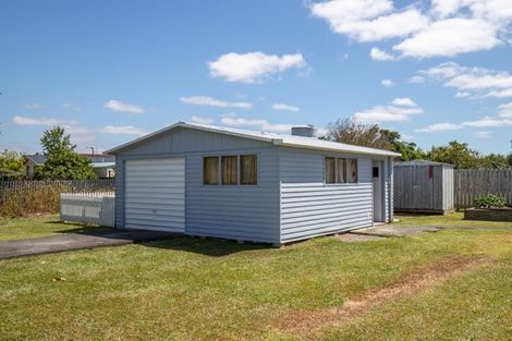 Photo of property in 1 Mcclean Place, Ngatea, 3503