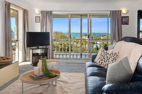 Photo of property in 98 Hebron Road, Waiake, Auckland, 0630