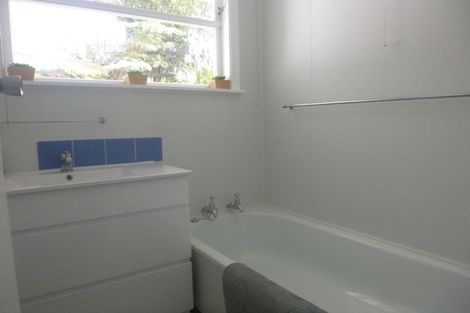 Photo of property in 6 Wyndham Road, Pinehaven, Upper Hutt, 5019