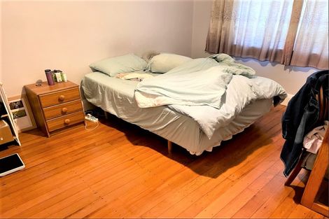 Photo of property in 296 Waiwhetu Road, Fairfield, Lower Hutt, 5011