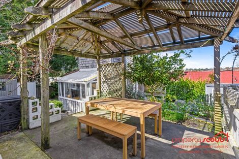 Photo of property in 2/221 Rangatira Road, Beach Haven, Auckland, 0626