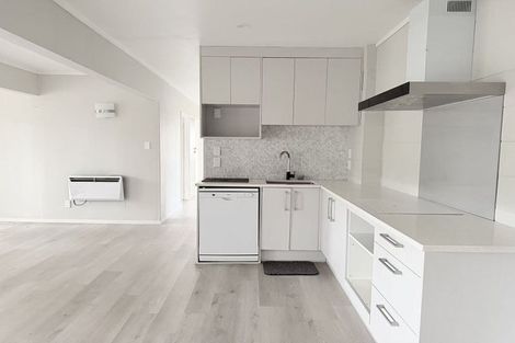 Photo of property in 16 Helena Street, Massey, Auckland, 0614