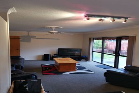 Photo of property in 5a Edwins Way, Burwood, Christchurch, 8083