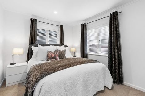 Photo of property in 1/11 Stratford Avenue, Milford, Auckland, 0620