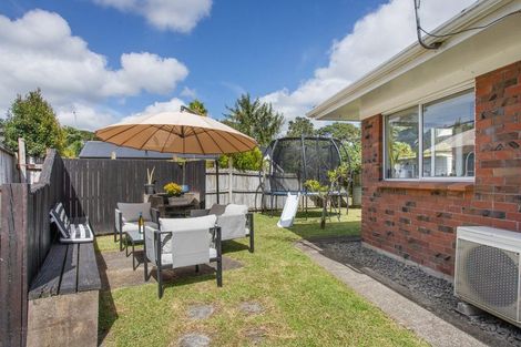 Photo of property in 1/61 Mcclintock Road, Massey, Auckland, 0614