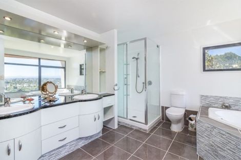 Photo of property in 35 Major Aitken Drive, Huntsbury, Christchurch, 8022