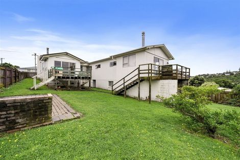 Photo of property in 35 Waiuta Street, Titahi Bay, Porirua, 5022