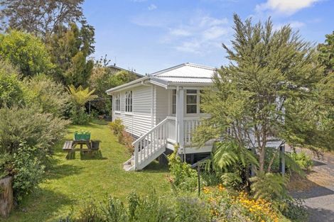 Photo of property in 5 Cross Street, Raglan, 3225