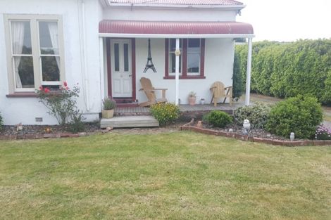 Photo of property in 17 Highfield Avenue, Dunsandel, 7682