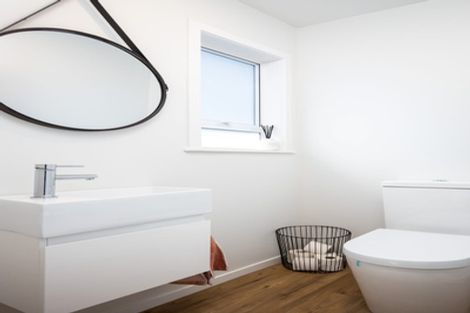 Photo of property in 43 Essex Street, Vogeltown, New Plymouth, 4310