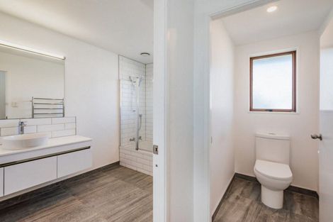 Photo of property in 62a Mazengarb Road, Paraparaumu Beach, Paraparaumu, 5032