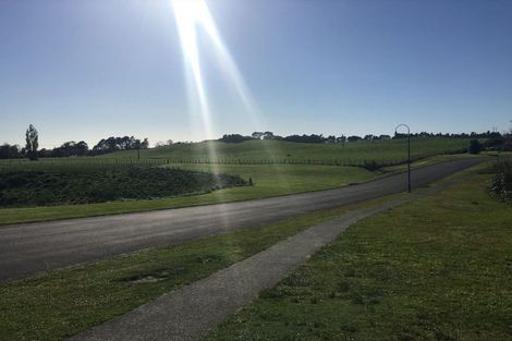 Photo of property in 30 Ballantyne Way, Aongatete, 3178