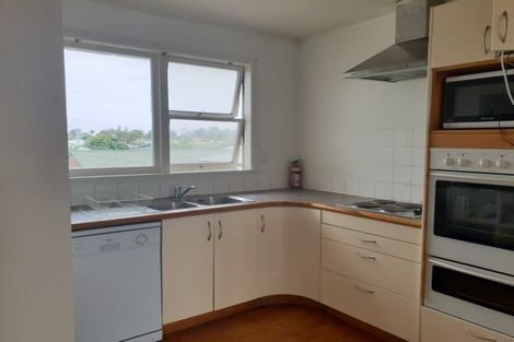 Photo of property in 590 Maunganui Road, Mount Maunganui, 3116